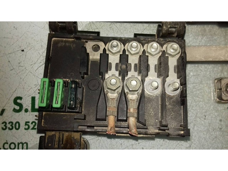 Recambio de caja reles / fusibles para skoda octavia berlina (1z3) edition 100 referencia OEM IAM 1J0937550 TRW MRO BORNE BATERI