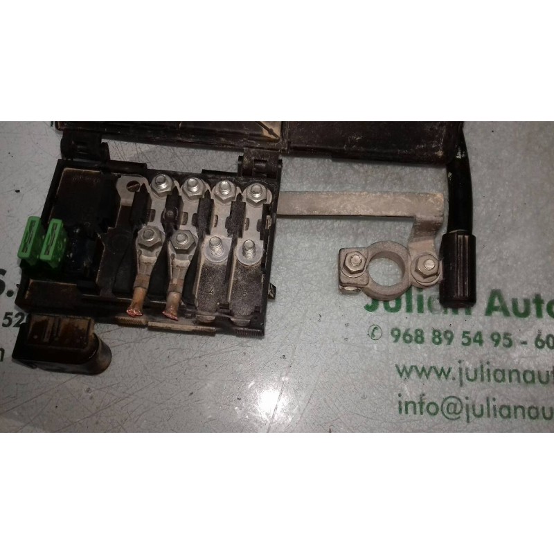 Recambio de caja reles / fusibles para skoda octavia berlina (1z3) edition 100 referencia OEM IAM 1J0937550 TRW MRO BORNE BATERI