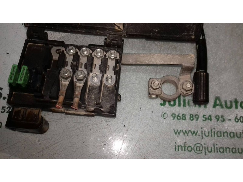 Recambio de caja reles / fusibles para skoda octavia berlina (1z3) edition 100 referencia OEM IAM 1J0937550 TRW MRO BORNE BATERI