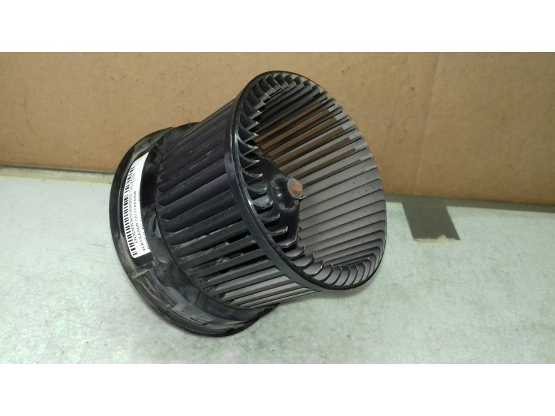 Recambio de ventilador calefaccion para peugeot 207 sport referencia OEM IAM NN102994D GMVA7RFTA VALEO