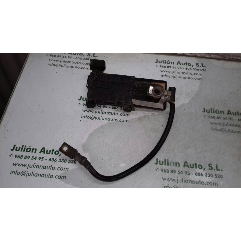Recambio de caja reles / fusibles para skoda octavia berlina (1z3) edition 100 referencia OEM IAM 1J0937550 TRW MRO BORNE BATERI