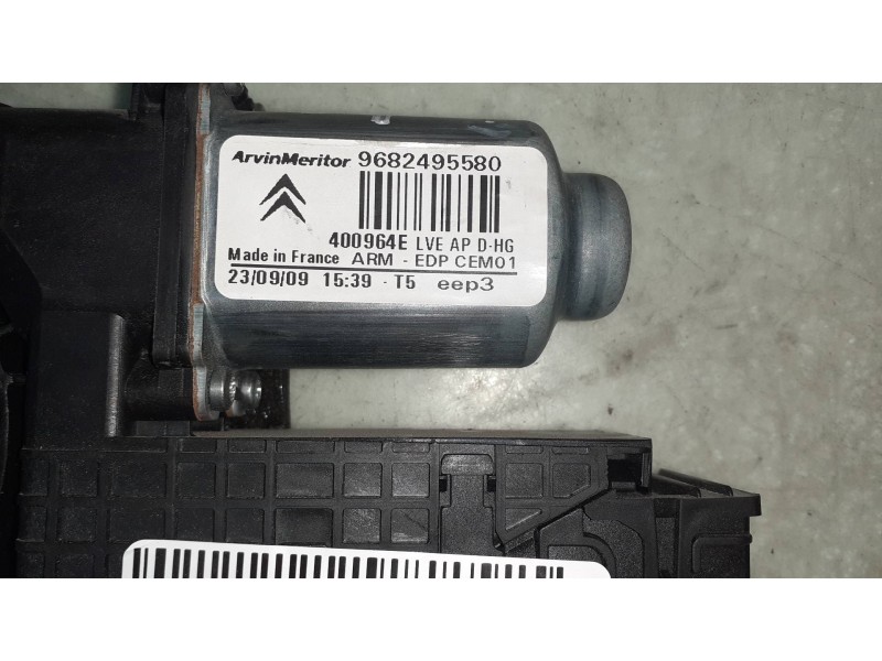 Recambio de motor elevalunas delantero derecho para citroen c4 picasso exclusive referencia OEM IAM 9682495580  