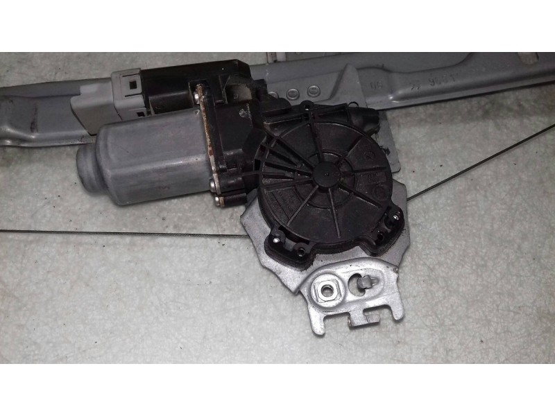 Recambio de elevalunas delantero izquierdo para peugeot 207 sport referencia OEM IAM ARM119856AVG 9681181280S 401786A8