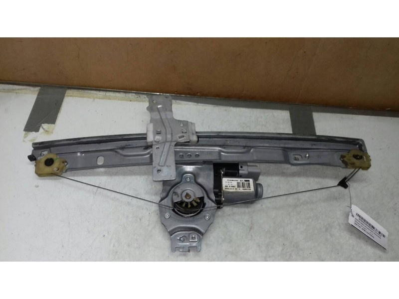 Recambio de elevalunas delantero izquierdo para peugeot 207 sport referencia OEM IAM ARM119856AVG 9681181280S 401786A8