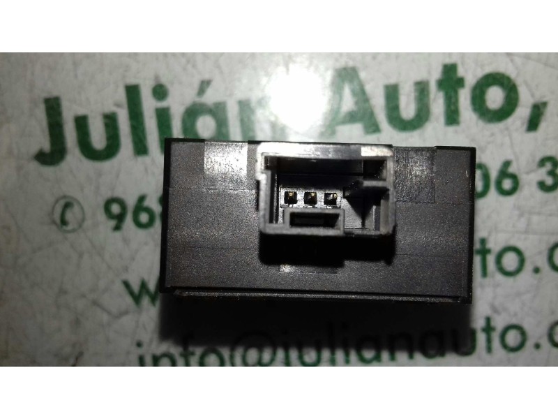 Recambio de interruptor para peugeot partner (s2) totem referencia OEM IAM 96384422XT 96366692XT FAROS