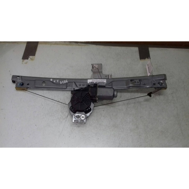 Recambio de elevalunas delantero derecho para peugeot 207 sport referencia OEM IAM ARM119855AVD 9681182280S 400912C