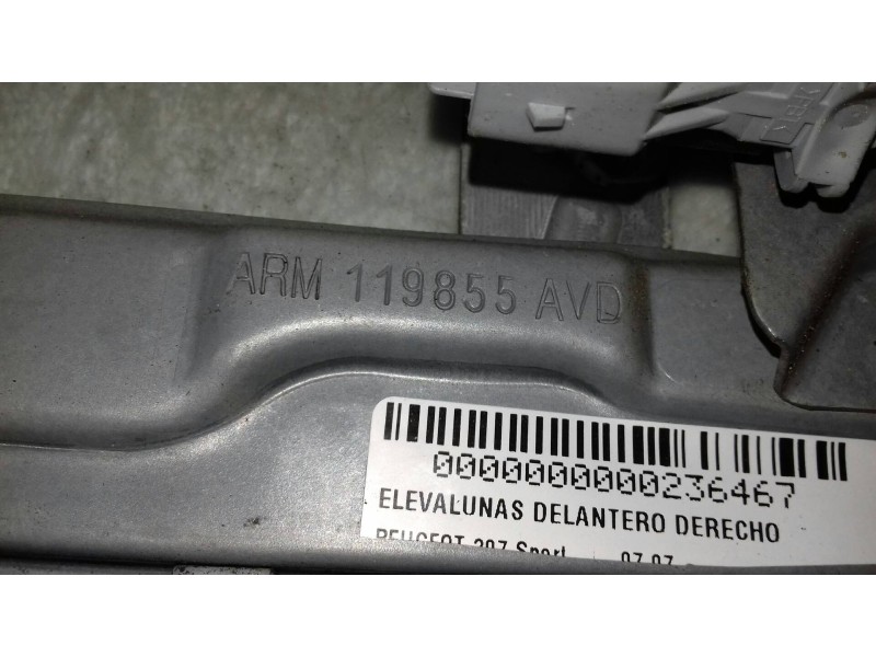 Recambio de elevalunas delantero derecho para peugeot 207 sport referencia OEM IAM ARM119855AVD 9681182280S 400912C