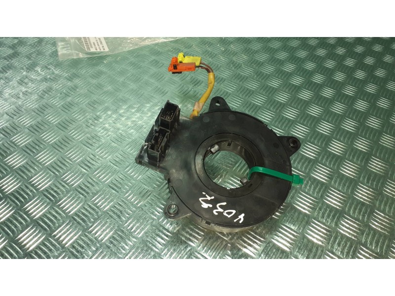 Recambio de anillo airbag para mazda 6 berlina (gg) 1.8 active (4-ptas.) referencia OEM IAM Z70Q331035  