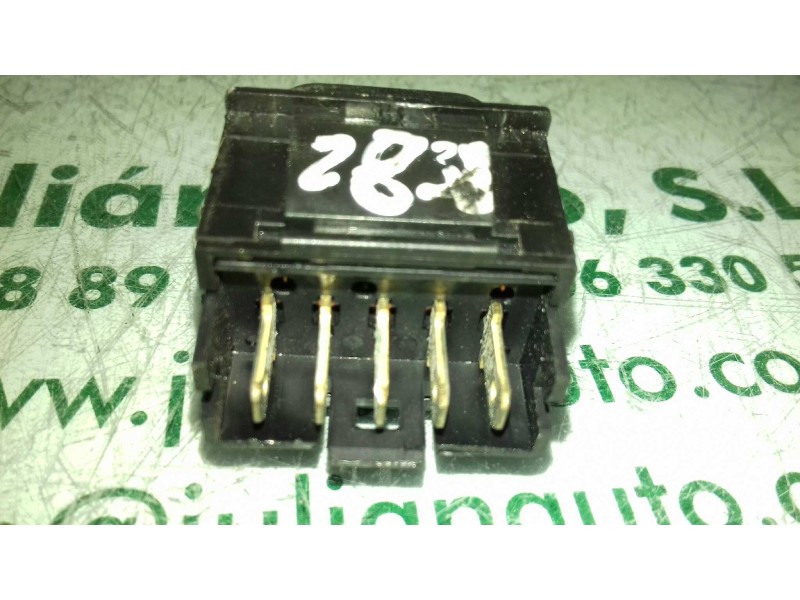 Recambio de mando elevalunas delantero izquierdo para peugeot partner (s2) totem referencia OEM IAM A6724 5 PINES NEGRO