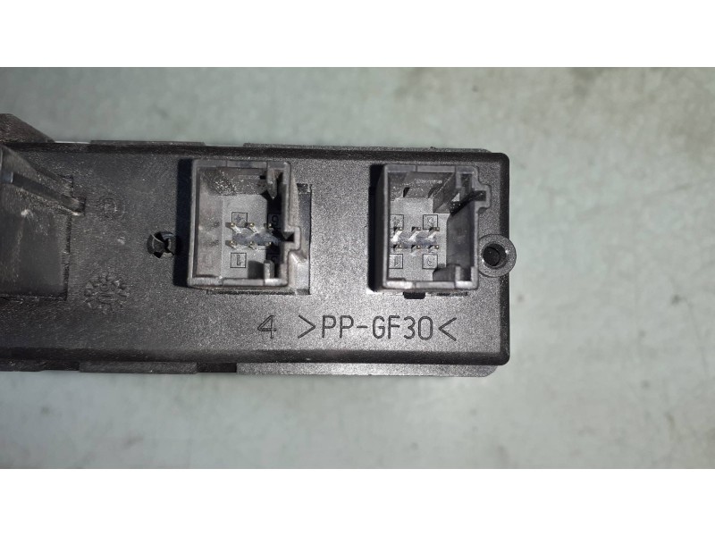 Recambio de motor elevalunas delantero izquierdo para citroen c4 picasso exclusive referencia OEM IAM 9682495680  