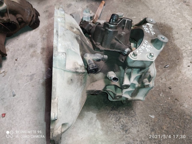 Recambio de caja cambios para opel corsa d sport referencia OEM IAM 5535546  
