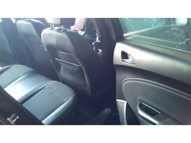 opel astra j lim. del año 2010