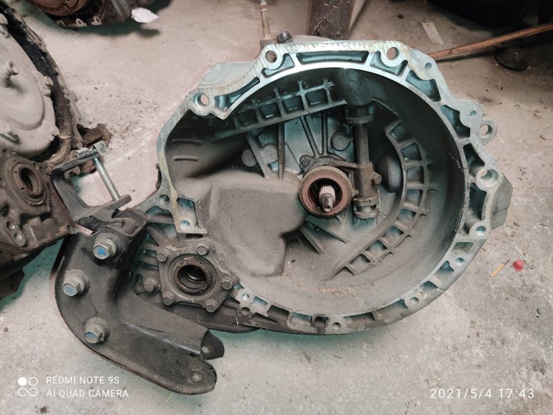 Recambio de caja cambios para chevrolet aveo ls referencia OEM IAM M8  