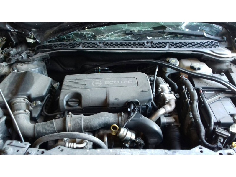 opel astra j lim. del año 2010