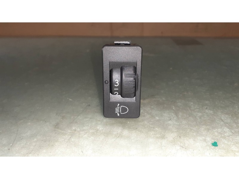 Recambio de interruptor para citroen c4 picasso exclusive referencia OEM IAM 96384422XT  REGULADOR ALTURA LUCES