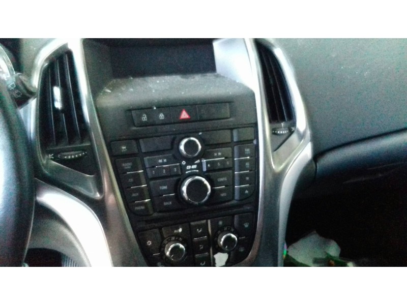 opel astra j lim. del año 2010