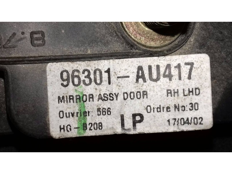 Recambio de retrovisor derecho para nissan primera berlina (p12) line up referencia OEM IAM 96301AU417 014180 ELECTRICO