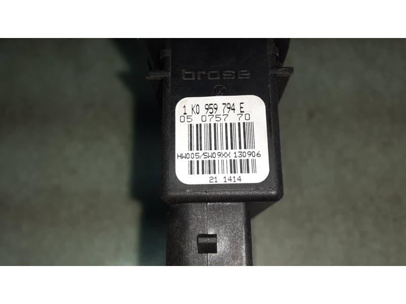 Recambio de motor elevalunas trasero derecho para volkswagen touran (1t1) advance referencia OEM IAM 961770335 1K0959704J SIEMEN