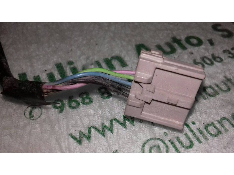 Recambio de retrovisor izquierdo para nissan primera berlina (p12) acenta referencia OEM IAM 96302AU417 014180 ELECTRICO