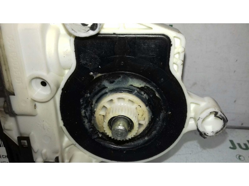 Recambio de motor elevalunas delantero derecho para volkswagen golf iv berlina (1j1) conceptline referencia OEM IAM 1J3937730AA 