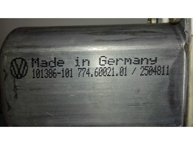 Recambio de motor elevalunas delantero derecho para volkswagen golf iv berlina (1j1) conceptline referencia OEM IAM 1J3937730AA 