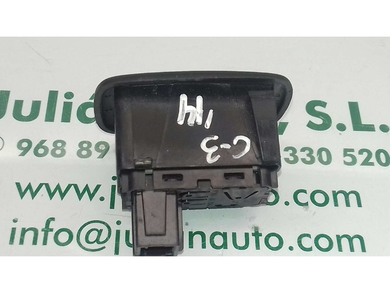 Recambio de mando elevalunas trasero izquierdo para citroen c3 1.1 audace referencia OEM IAM 98012514XT 529076433 28327528