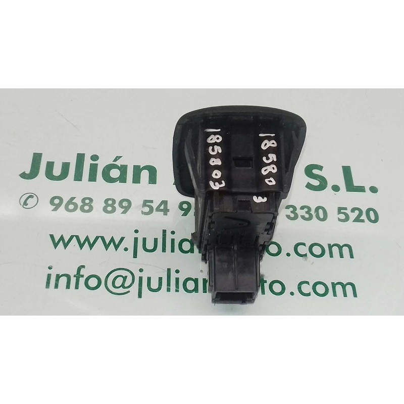 Recambio de mando elevalunas trasero izquierdo para citroen c3 1.1 audace referencia OEM IAM 98012514XT 529076433 28327528