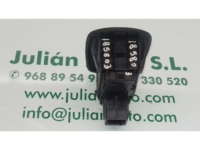 Recambio de mando elevalunas trasero izquierdo para citroen c3 1.1 audace referencia OEM IAM 98012514XT 529076433 28327528