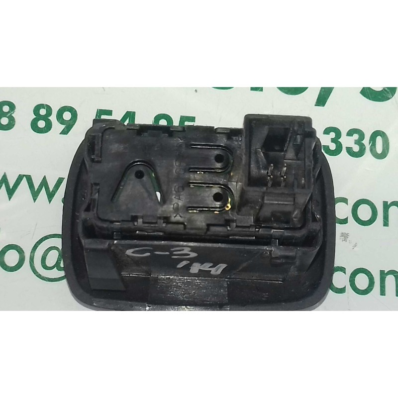 Recambio de mando elevalunas trasero izquierdo para citroen c3 1.1 audace referencia OEM IAM 98012514XT 529076433 28327528