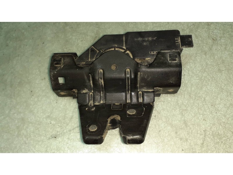 Recambio de cerradura maletero / porton para bmw serie 5 berlina (e60) 520i referencia OEM IAM 8196401  