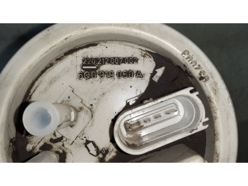 Recambio de aforador para seat ibiza (6l1) fresh referencia OEM IAM 6Q0919050A  AFORADOR BOMBA