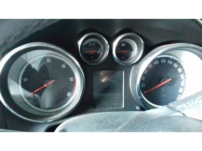 opel astra j lim. del año 2010