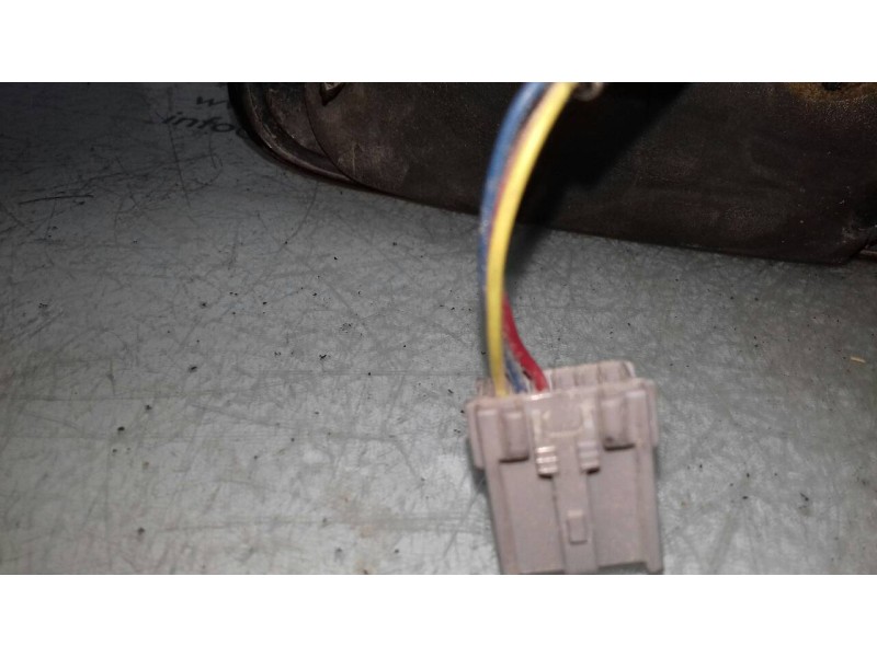 Recambio de retrovisor derecho para nissan almera (n16/e) acenta referencia OEM IAM 151104ND206 015827 ELECTRICO