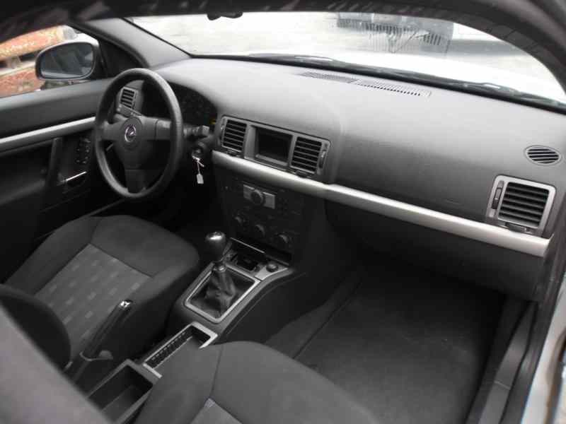 opel vectra c berlina del año 2008