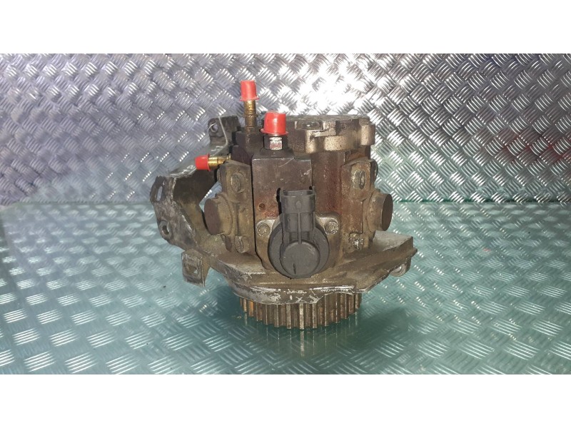 Recambio de bomba inyeccion para citroen c4 coupe collection referencia OEM IAM 9656300380  0445010102