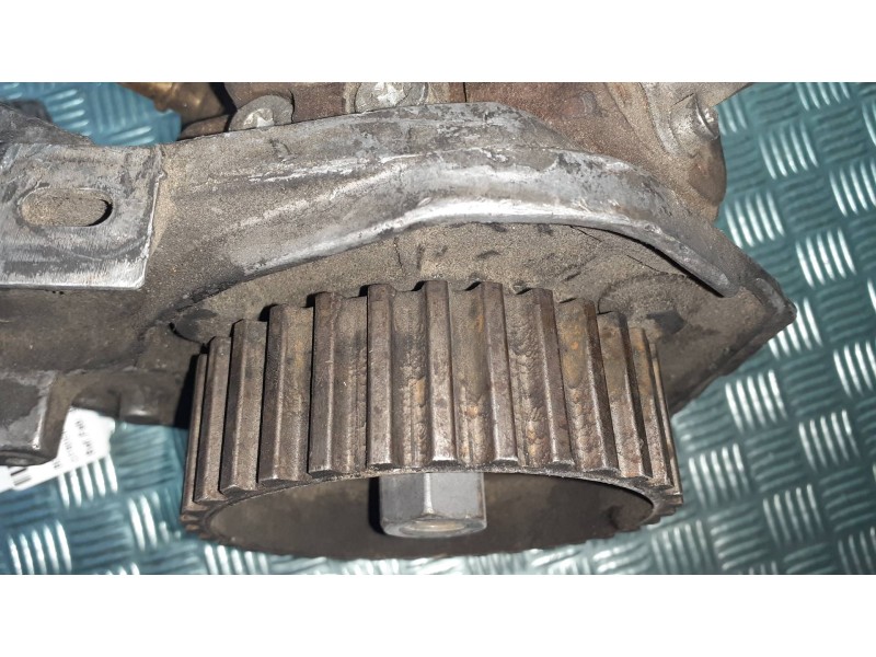 Recambio de bomba inyeccion para citroen c4 coupe collection referencia OEM IAM 9656300380  0445010102