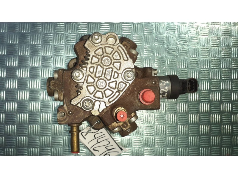 Recambio de bomba inyeccion para citroen c3 1.4 hdi sx plus referencia OEM IAM 9683703780  0445010102