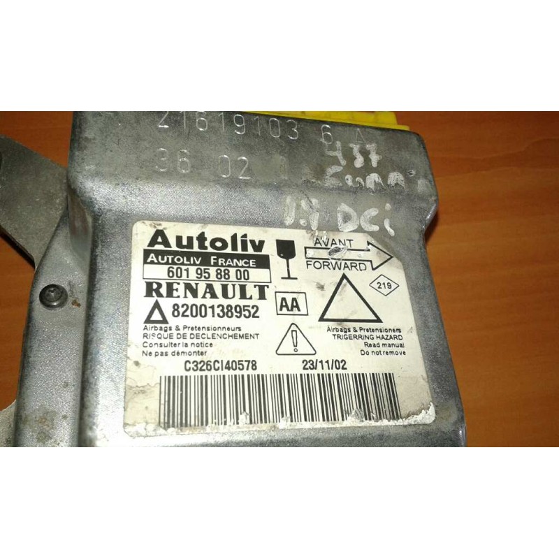 Recambio de centralita airbag para renault laguna ii grandtour (kg0) dynamique referencia OEM IAM 601958800 8200138952 