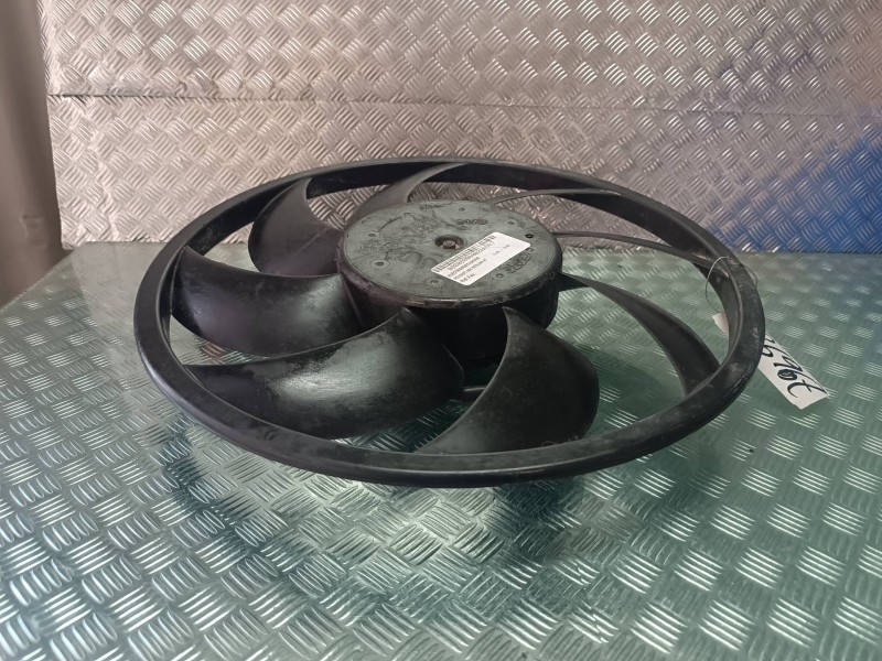 Recambio de electroventilador para peugeot 206 berlina xt referencia OEM IAM  2 PINES GATE