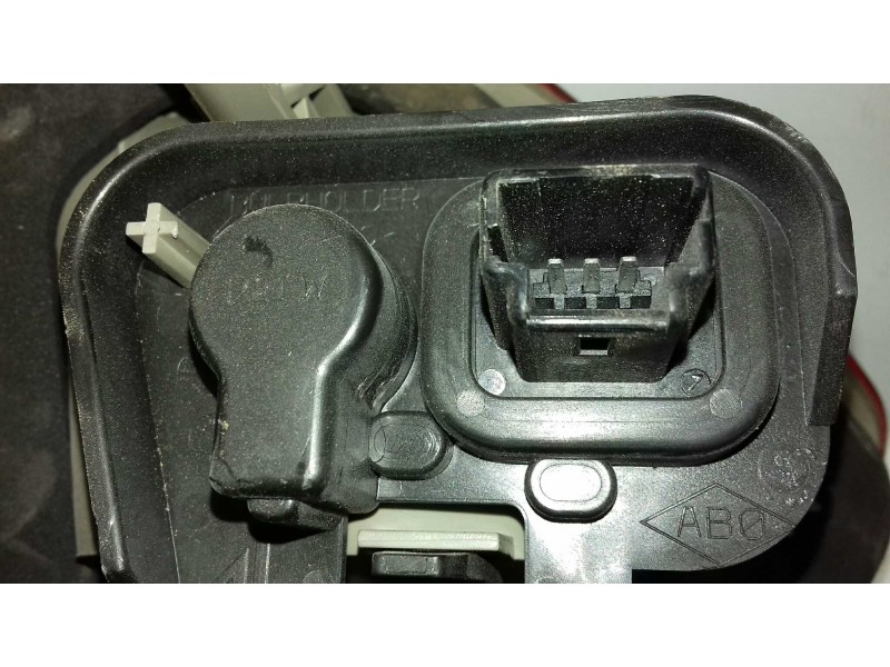 Recambio de piloto trasero izquierdo para renault fluence dynamique referencia OEM IAM 265500038R 02033599900010 MAKD