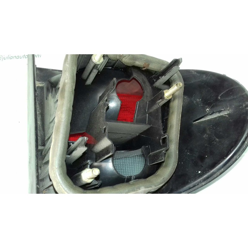 Recambio de piloto trasero derecho para renault megane i classic (la0) 1.6 referencia OEM IAM 7200838531 37380999 CARELLO