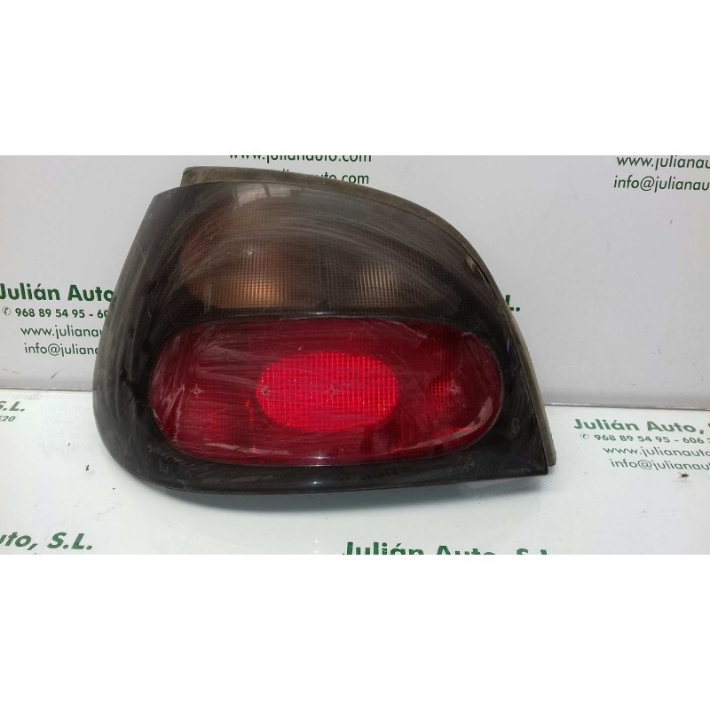 Recambio de piloto trasero izquierdo para renault megane i berlina hatchback (ba0) 1.4 referencia OEM IAM 7700828137 2528 