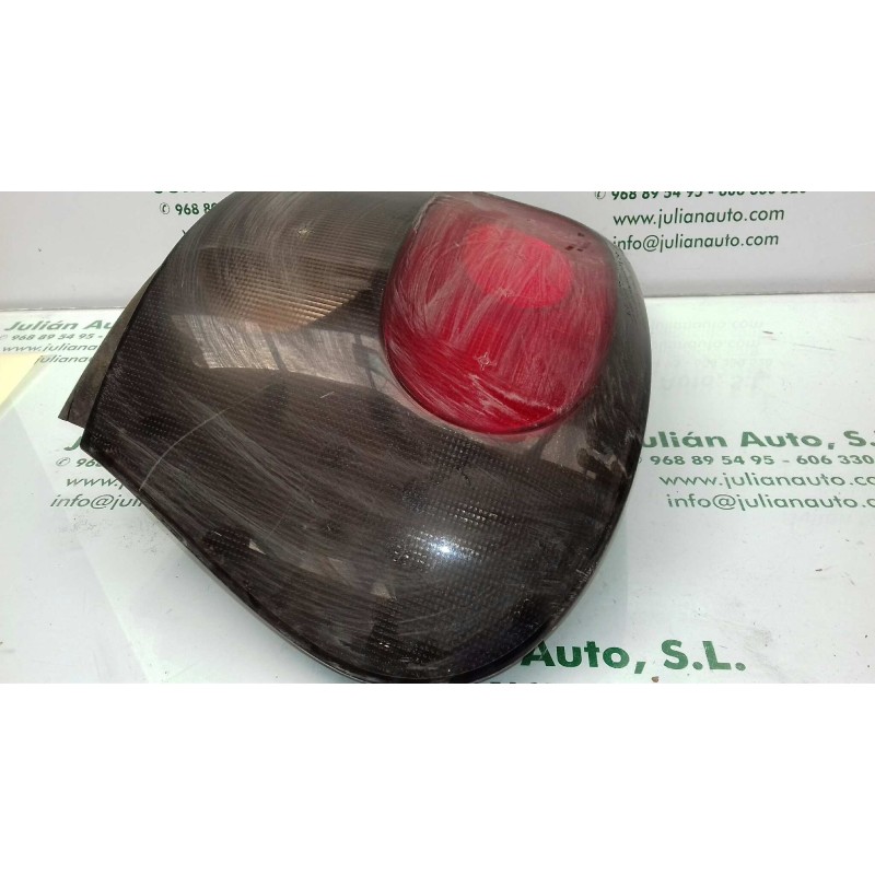 Recambio de piloto trasero izquierdo para renault megane i berlina hatchback (ba0) 1.4 referencia OEM IAM 7700828137 2528 