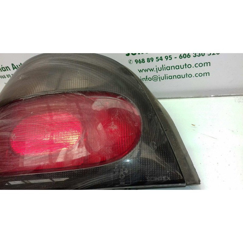 Recambio de piloto trasero izquierdo para renault megane i berlina hatchback (ba0) 1.4 referencia OEM IAM 7700828137 2528 