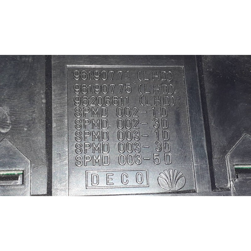 Recambio de mando elevalunas delantero izquierdo para daewoo nubira berlina sx plus referencia OEM IAM 96190771 96190775 9620661