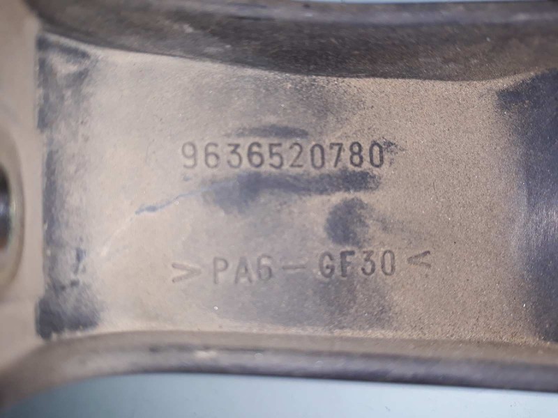 Recambio de rampa inyectora para peugeot 307 (s1) xn referencia OEM IAM 9636520780  