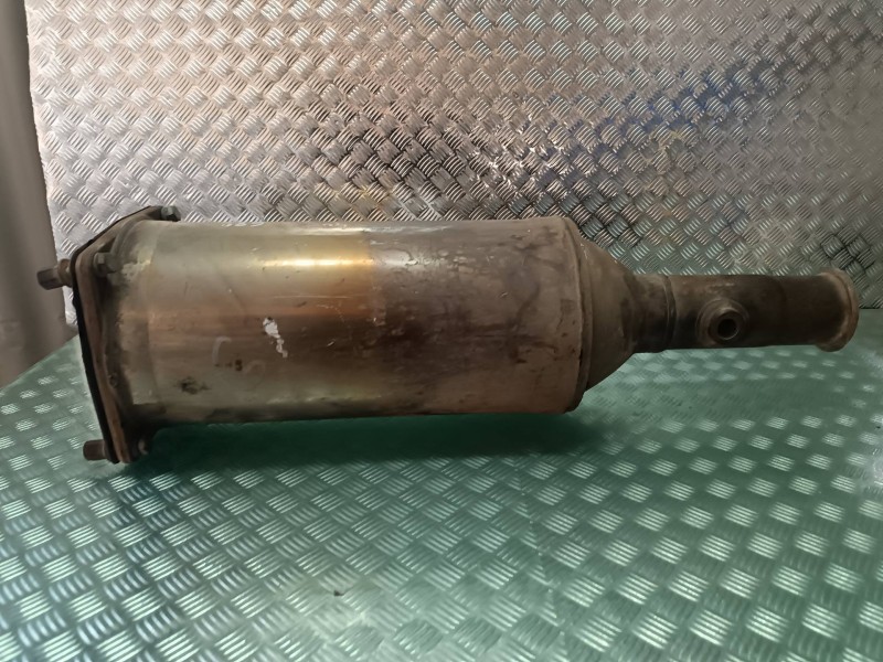 Recambio de filtro de particulas para peugeot 407 sw st confort referencia OEM IAM F014 28747 TRPSAF014