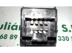 Recambio de mando elevalunas delantero izquierdo para peugeot 208 access referencia OEM IAM 96664313ZD   2