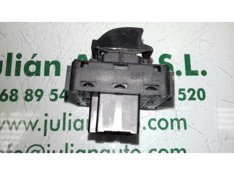 Recambio de mando elevalunas delantero izquierdo para peugeot 208 access referencia OEM IAM 96664313ZD  