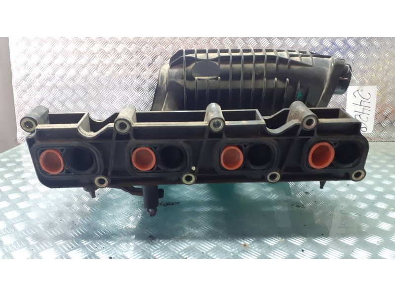 Recambio de colector admision para mercedes-benz clase c (w203) berlina 220 cdi (la) (203.008) referencia OEM IAM A6110980226 A6